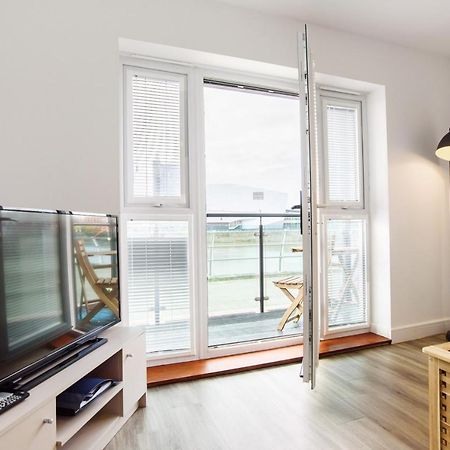 Raphael Retreat Appartement Newport  Buitenkant foto