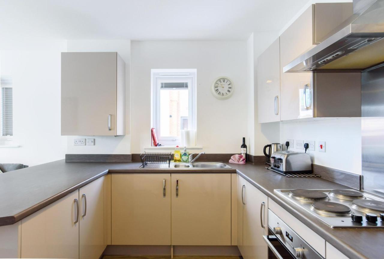 Raphael Retreat Appartement Newport  Buitenkant foto