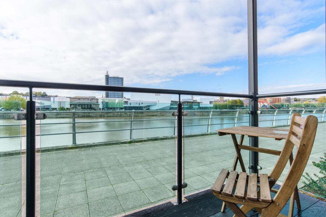 Raphael Retreat Appartement Newport  Buitenkant foto