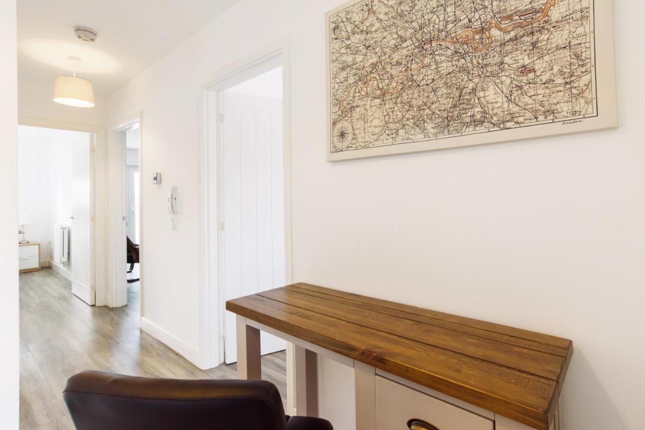Raphael Retreat Appartement Newport  Buitenkant foto