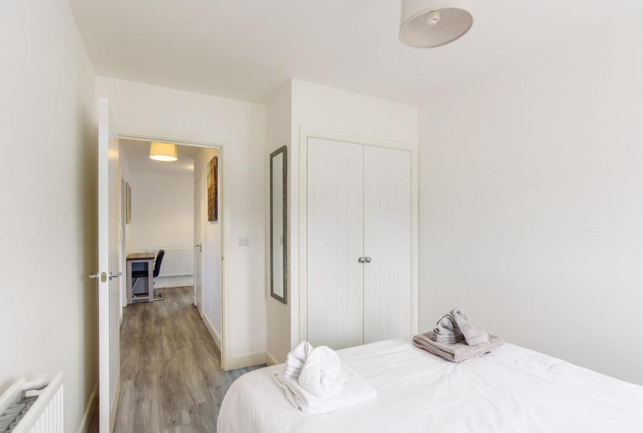 Raphael Retreat Appartement Newport  Buitenkant foto